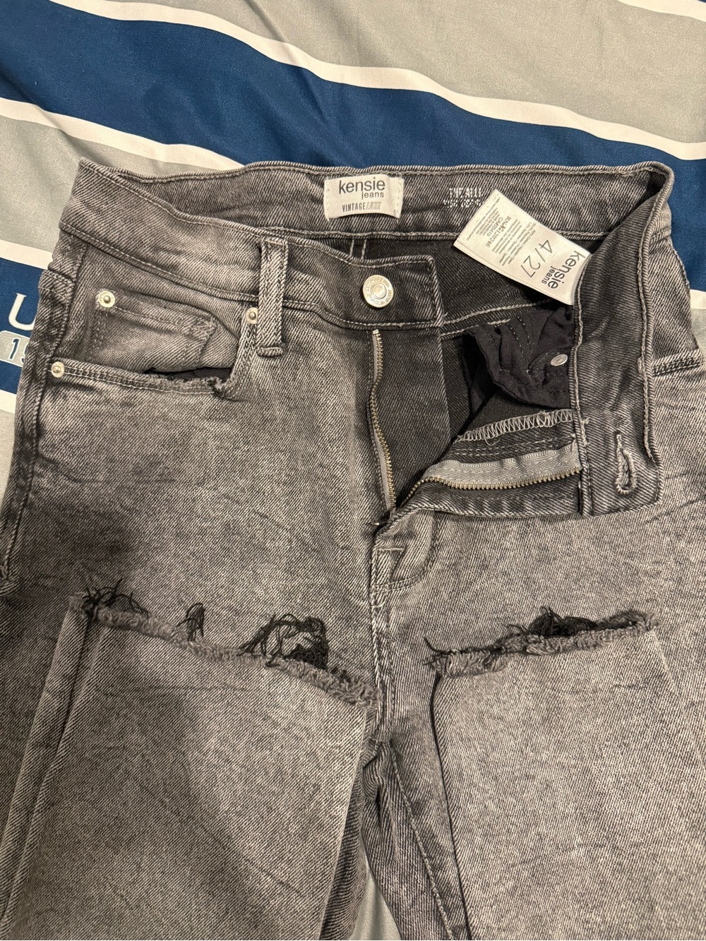 Kensie Washed Black/Grey Ripped High-Rise Jeans
